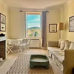 Charming Appt- Ac-1br-4p - 5min-st-tropez アパート サントロペ